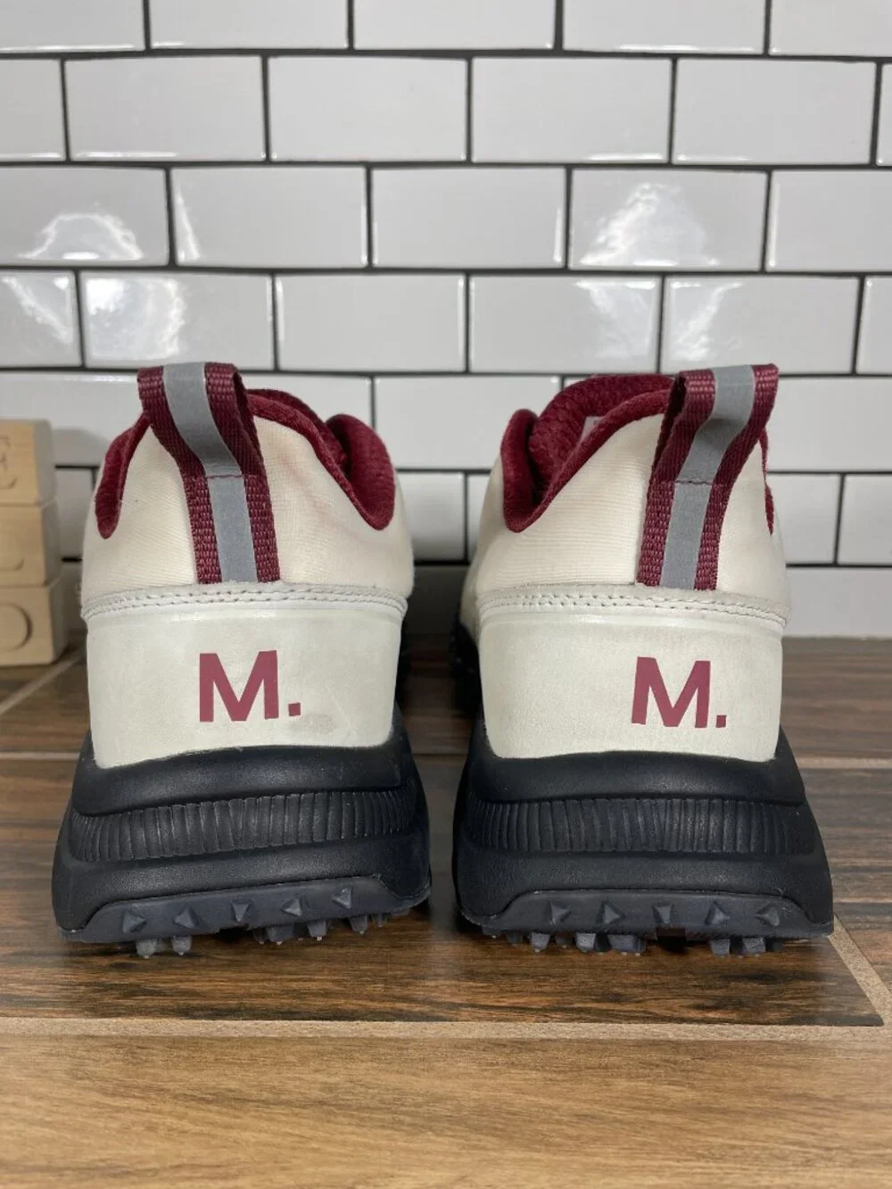 Municipal Sportcross ATG Golf Shoes Mens 11 Natural Cardinal Spikeless Sneakers